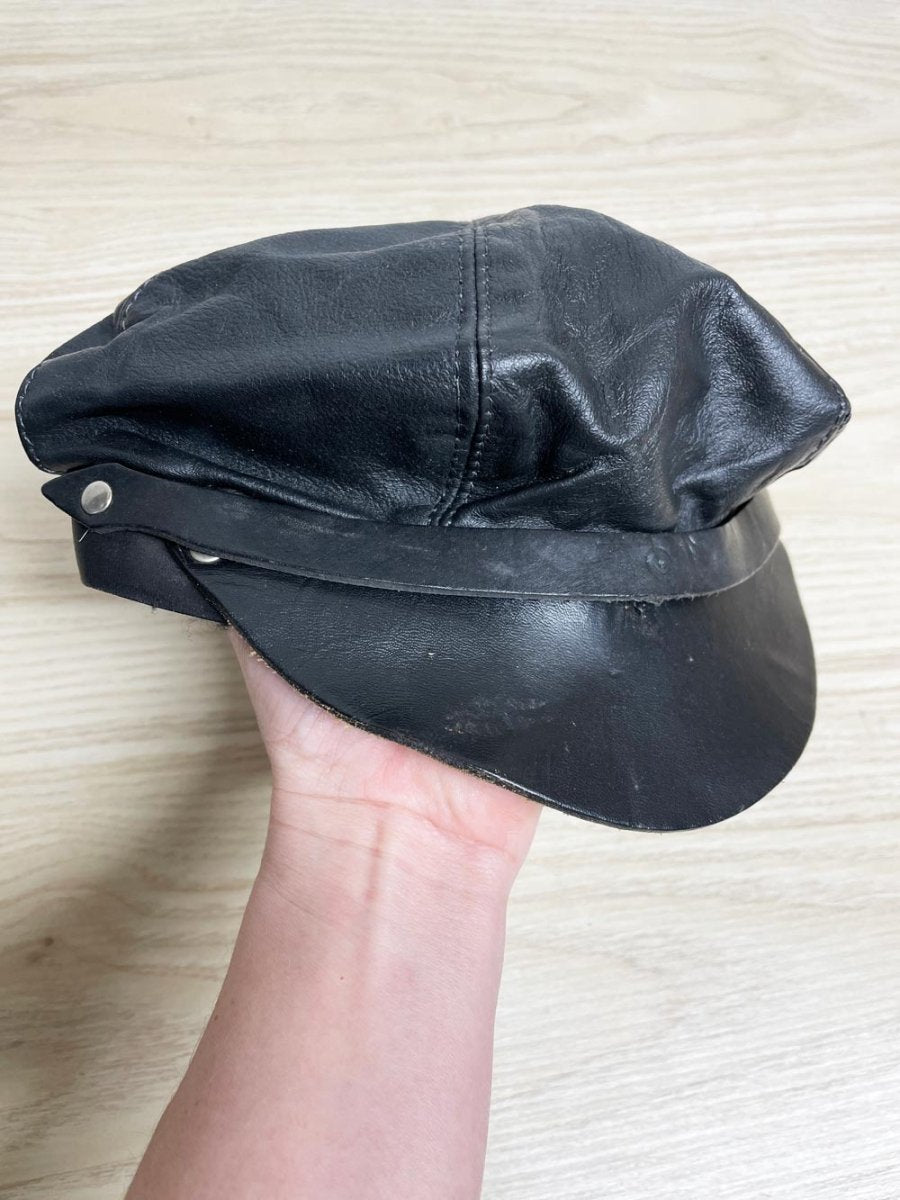 vintage leather newsboy cap | made in USA - good market thrift store