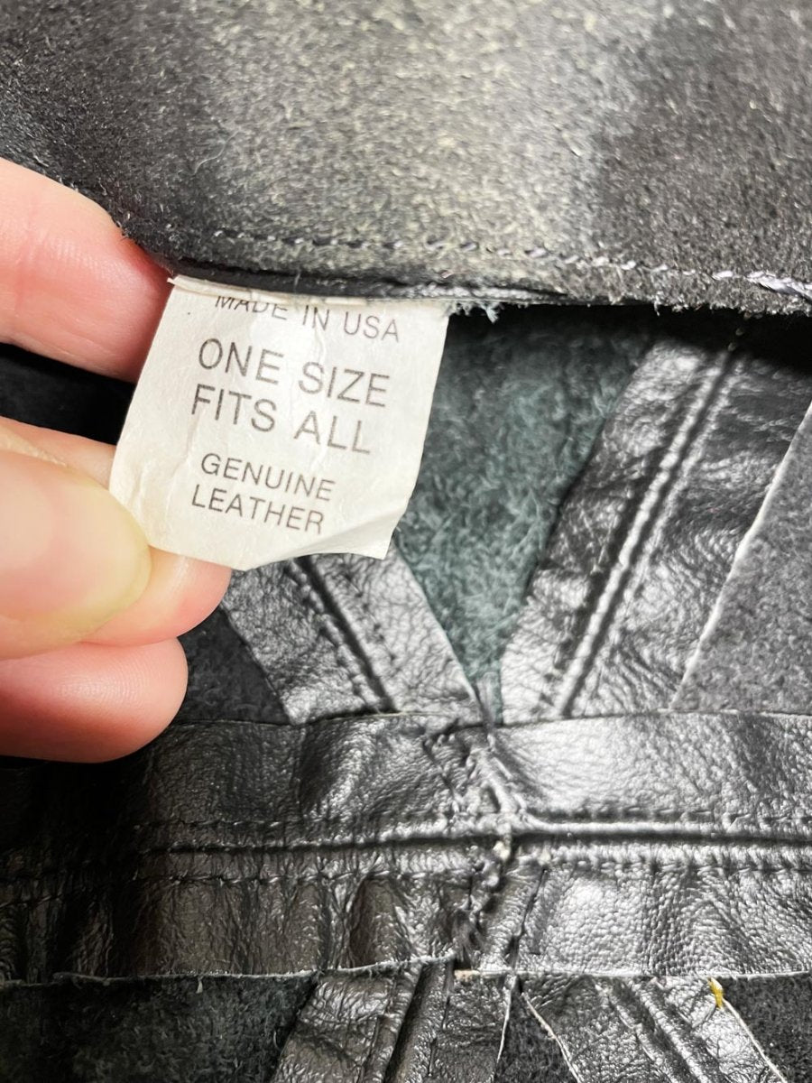 vintage leather newsboy cap | made in USA - good market thrift store