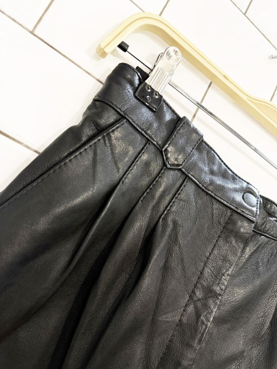 vintage leather pleated high rise trouser shorts | made in India - good market thrift store