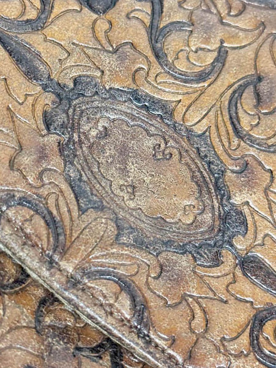 vintage leather tooled belt bag | made in Italy - good market thrift store