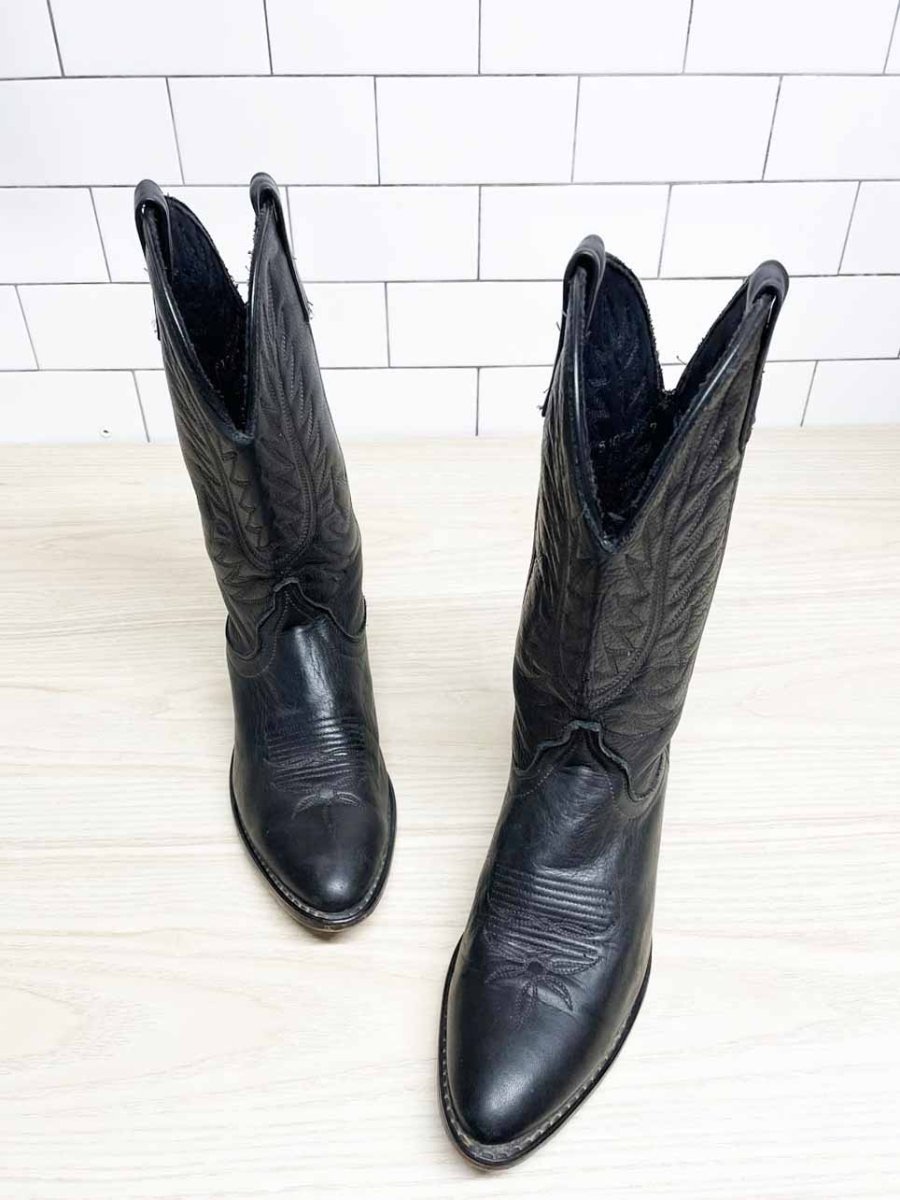 vintage leather western cowboy boots - good market thrift store