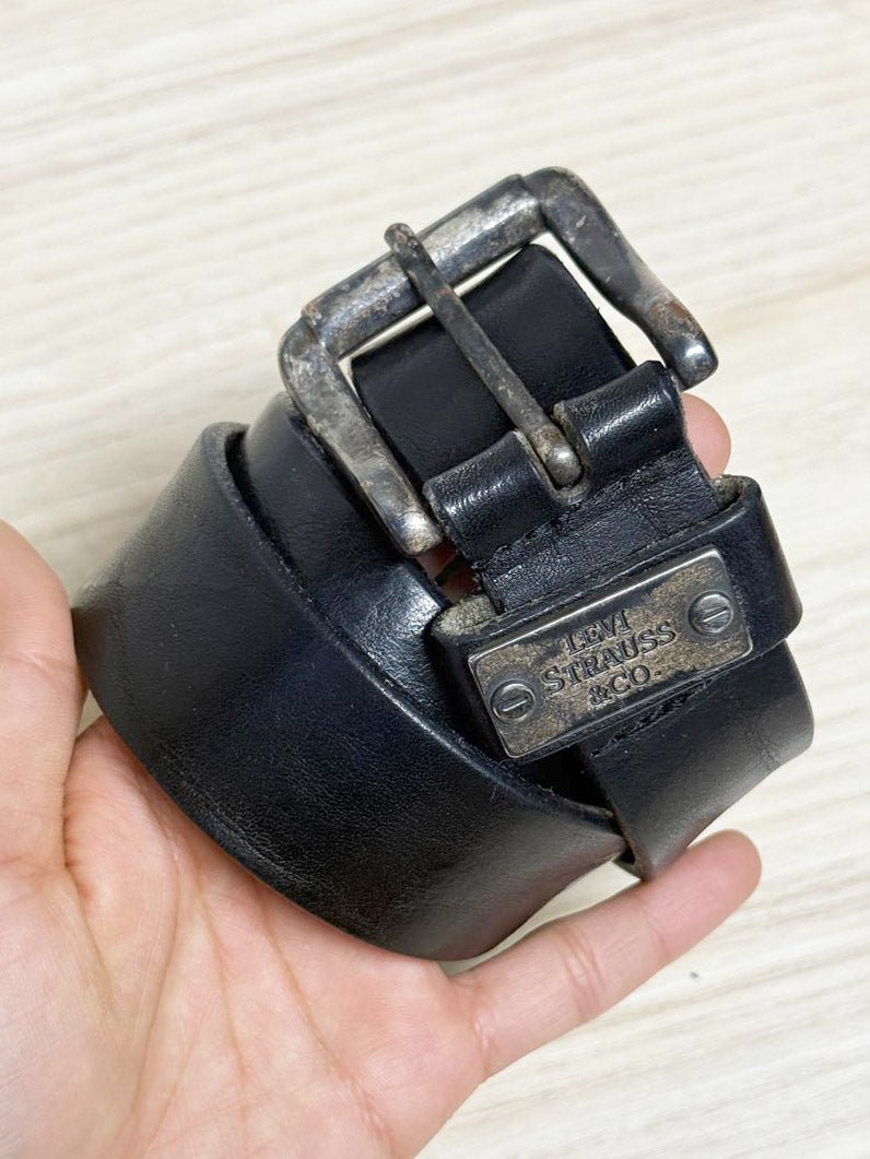 vintage levi's leather belt | stamped metal buckle - good market thrift store