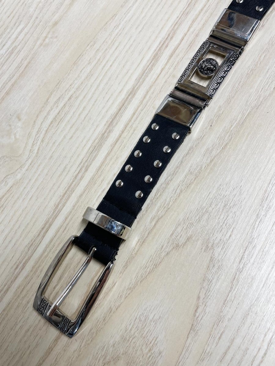 vintage lion head silver buckle studded leather belt - good market thrift store