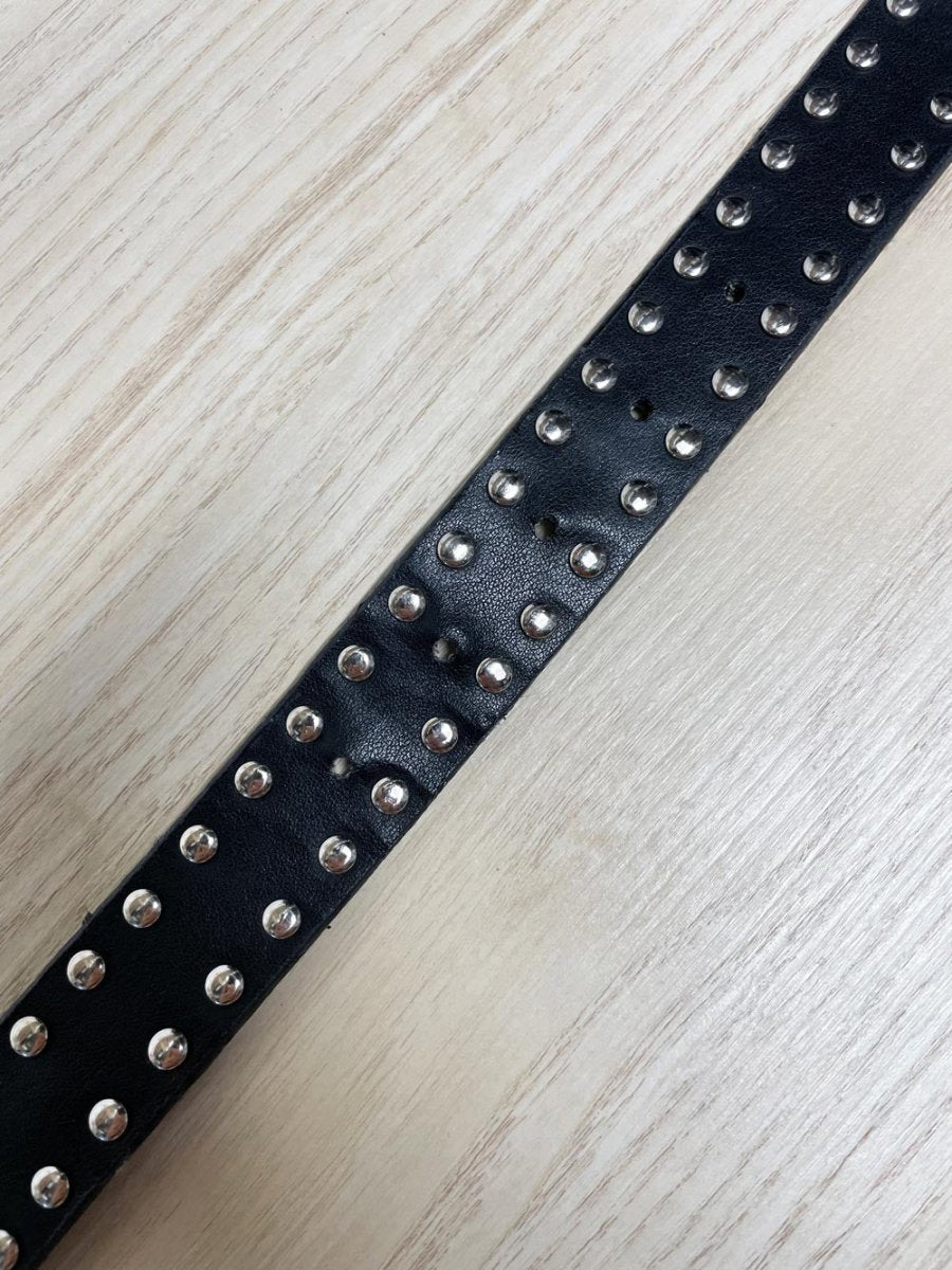 vintage lion head silver buckle studded leather belt - good market thrift store