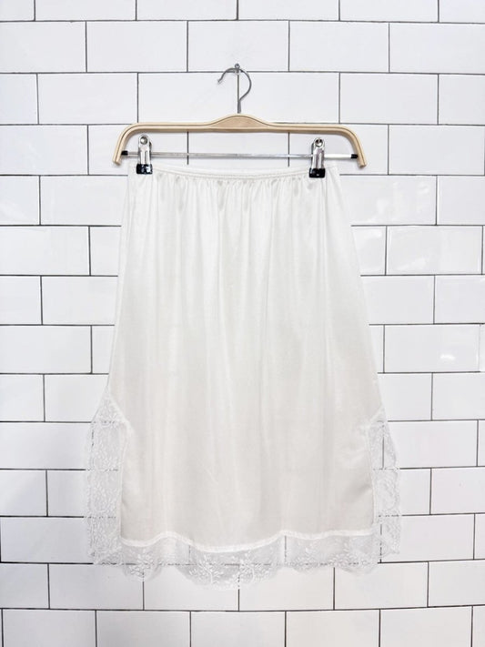 vintage melody lingerie lace trim sateen knee-length slip skirt | made in USA - good market thrift store