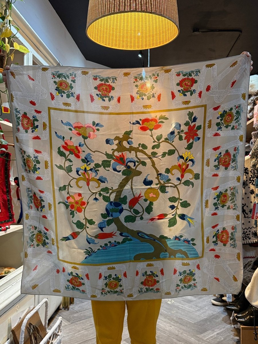vintage metropolitan museum of art 100% silk qing dynasty scarf | made in Japan - good market thrift store