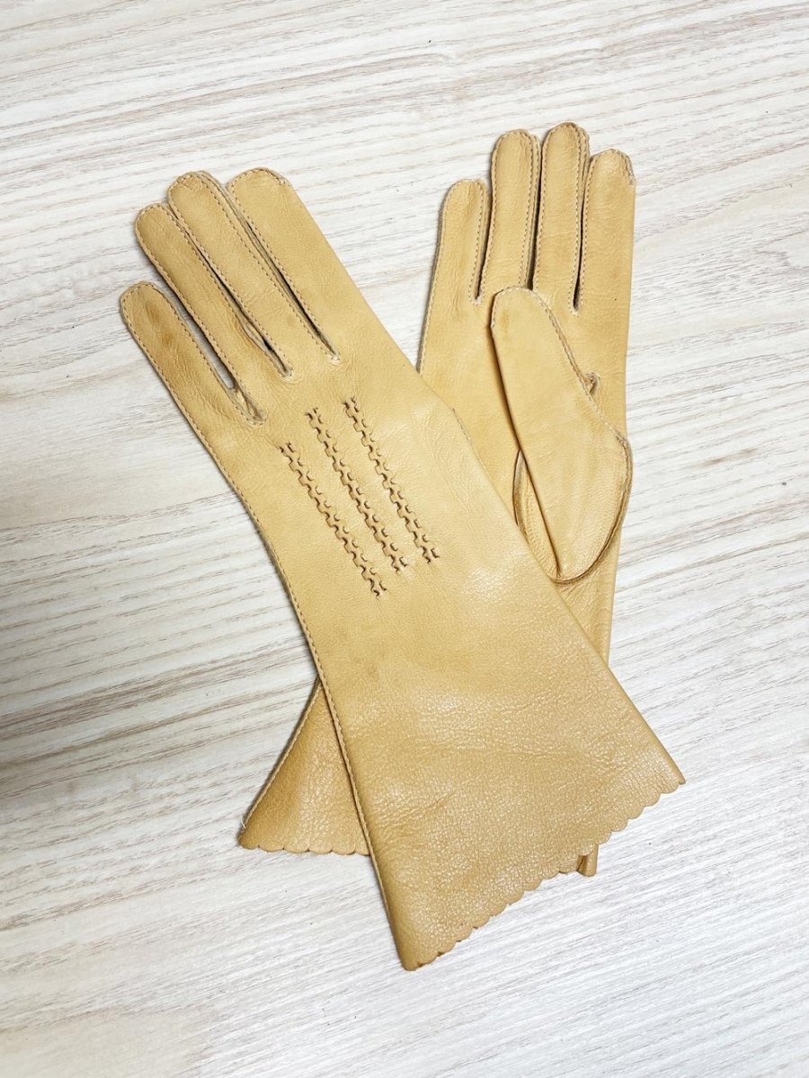 vintage natural leather driving gloves | unlined - good market thrift store