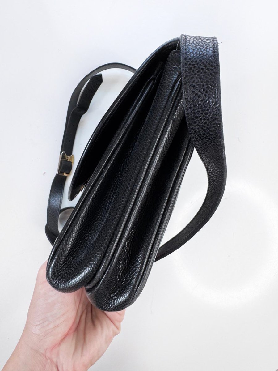 vintage nina ricci bow turn lock leather bag - good market thrift store