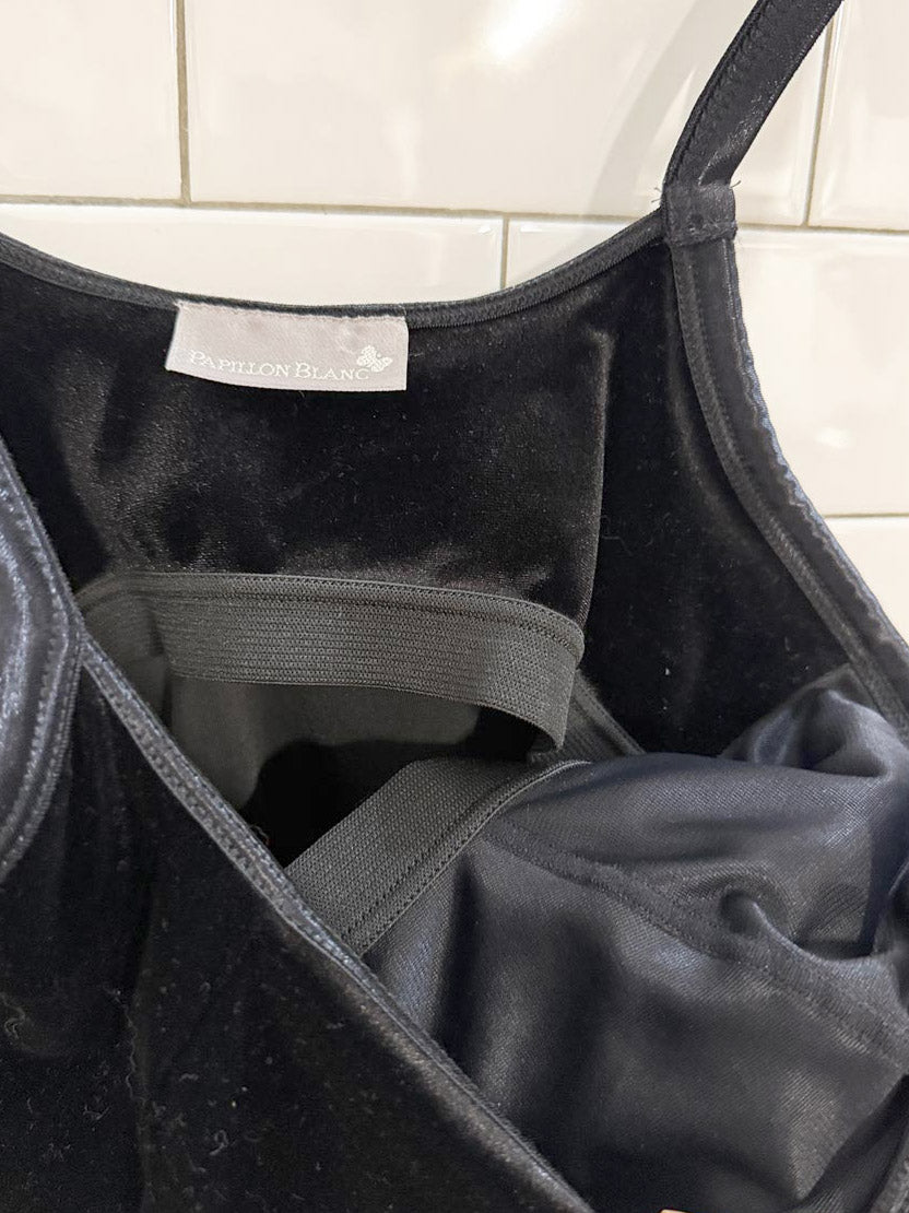 vintage papillion blanc velvet tank top | built - in bra - good market thrift store