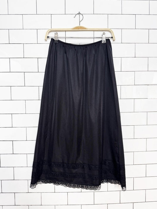 vintage patricia lingerie lace trim sateen midi slip skirt | made in Canada - good market thrift store