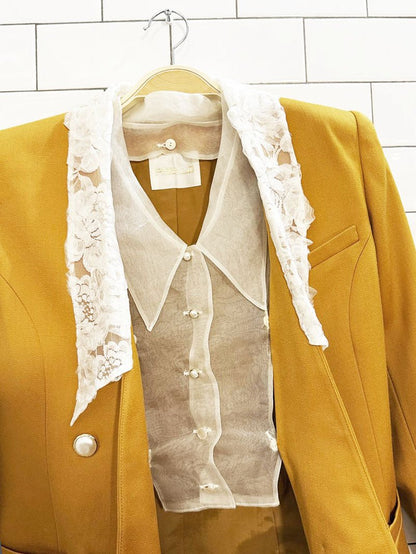 vintage pisello 100% wool pearl button blazer | 100% silk lace collar | made in Japan - good market thrift store