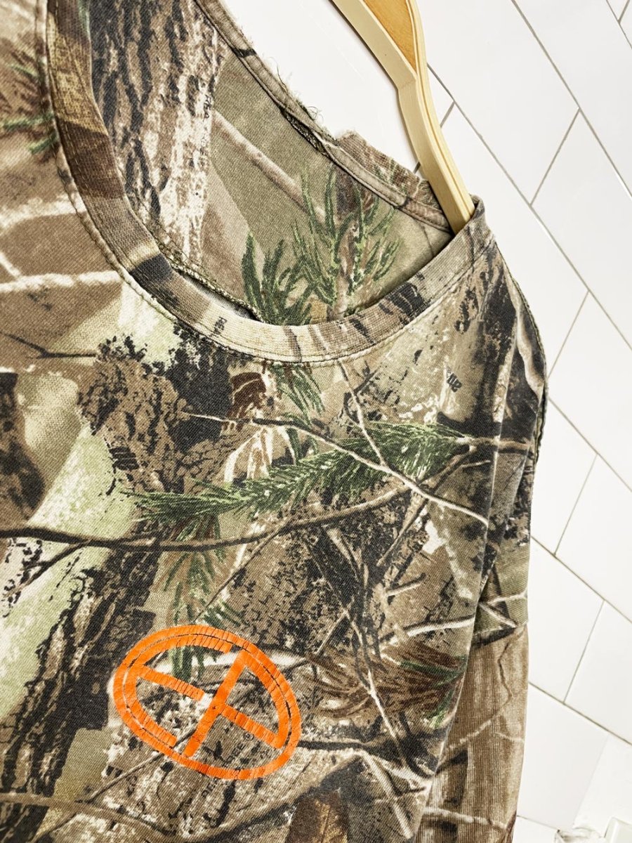 vintage realtree drinking 101 distressed camo tee - good market thrift store