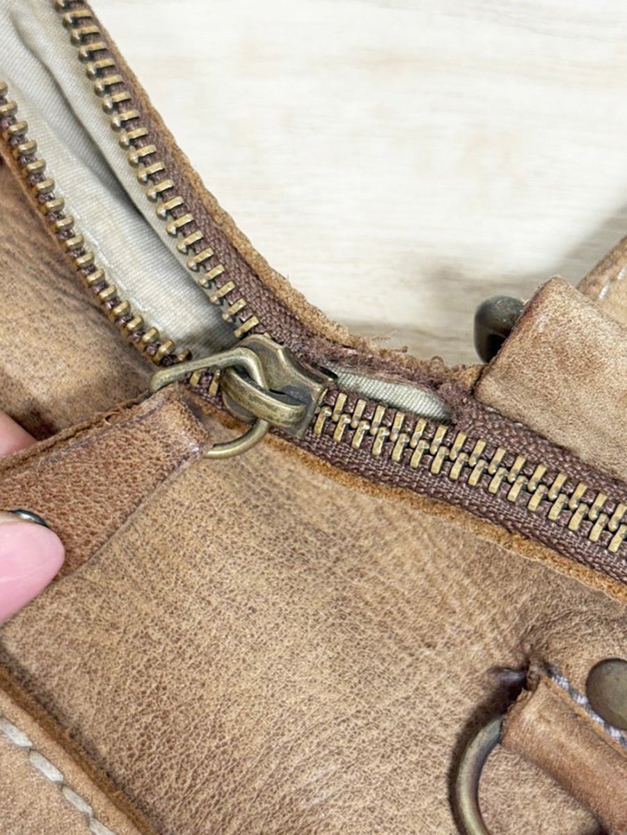 vintage roots leather crossbody bag | made in Canada - good market thrift store