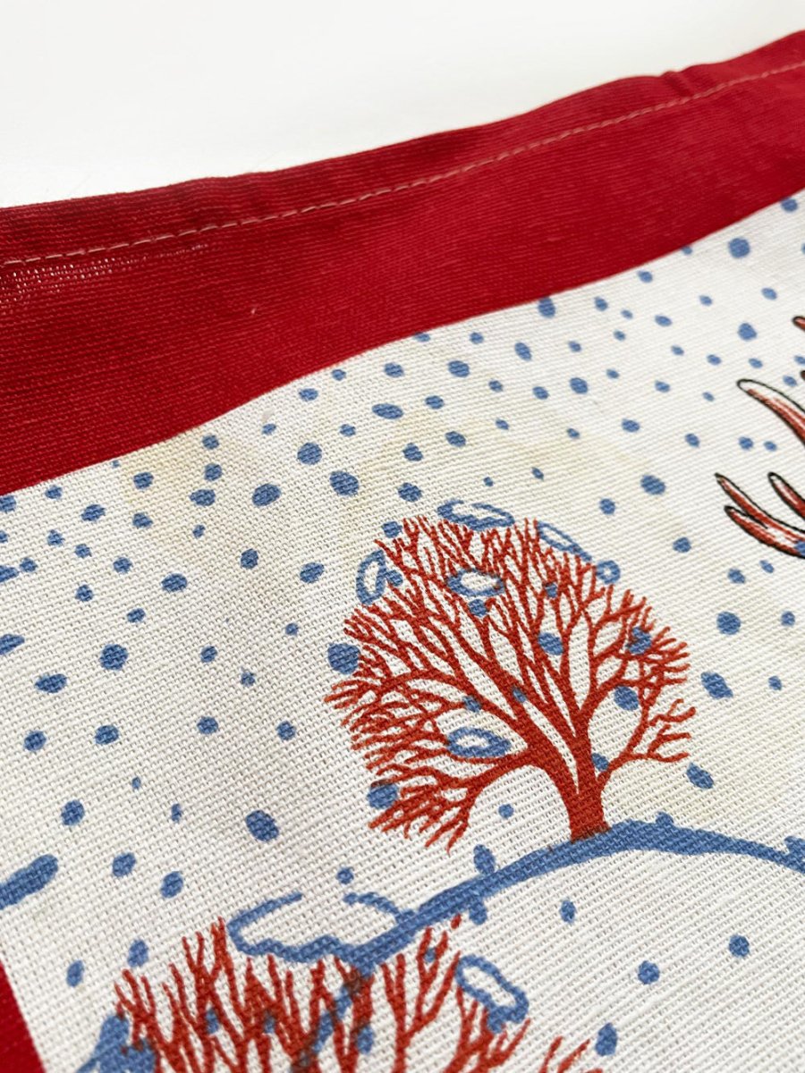 vintage santa delivers presents tea towel | 100% cotton - good market thrift store