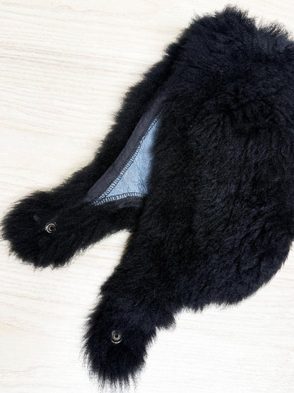 vintage sheepskin snap button hat - good market thrift store