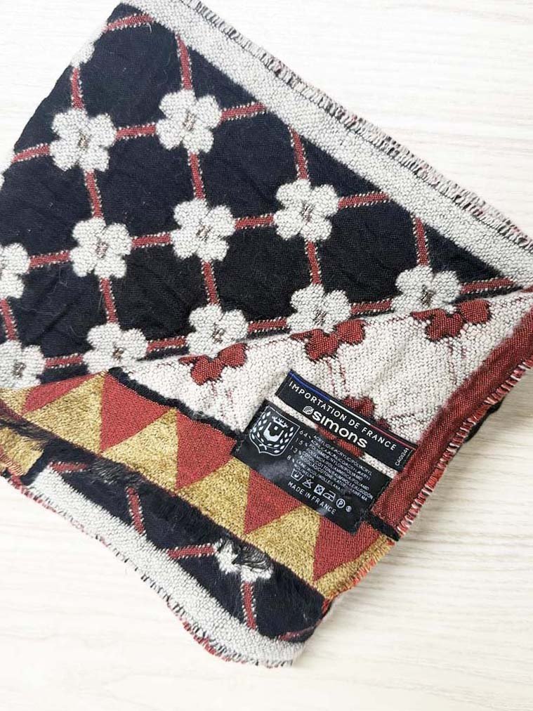 vintage simons wool - blend flower knit scarf | made in France - good market thrift store