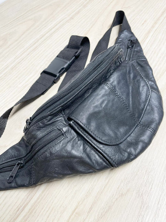 vintage soft leather belt bag | made in India - good market thrift store