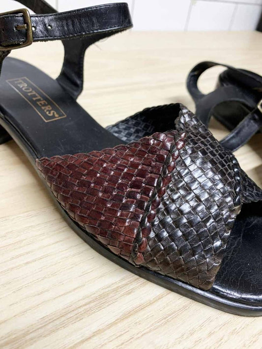 vintage trotters leather woven ankle strap sandals | made in Brazil - good market thrift store