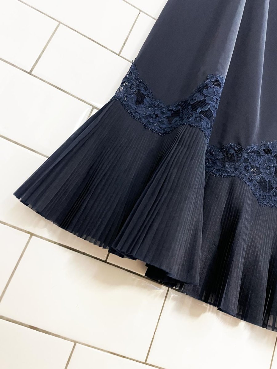 vintage vanity fair pleated lace hem midi slip skirt - good market thrift store