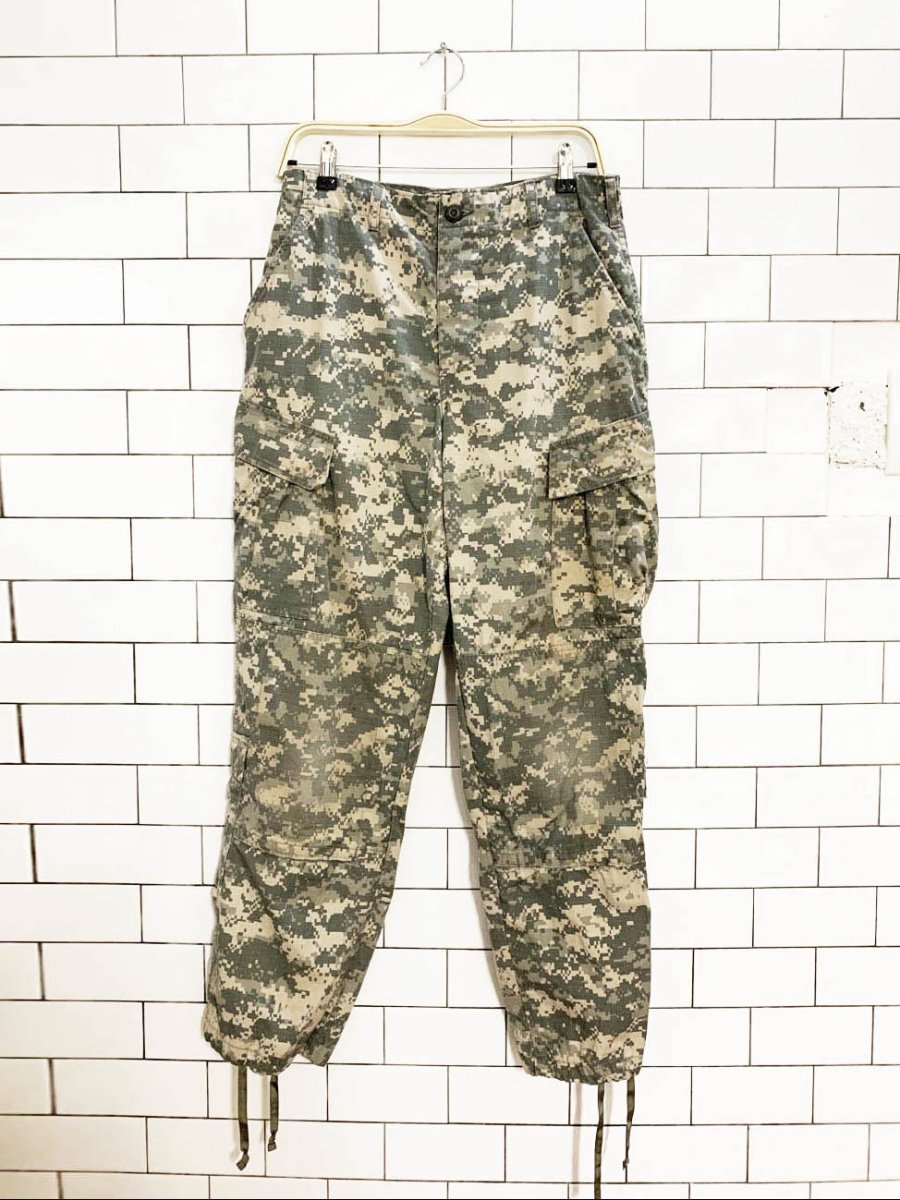 vintage woolrich military issue geo - camo cargo pants - good market thrift store