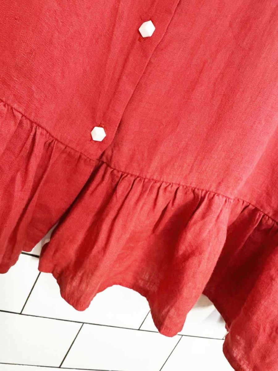 visible 100% linen peplum hem full button shirt | made in EU - good market thrift store