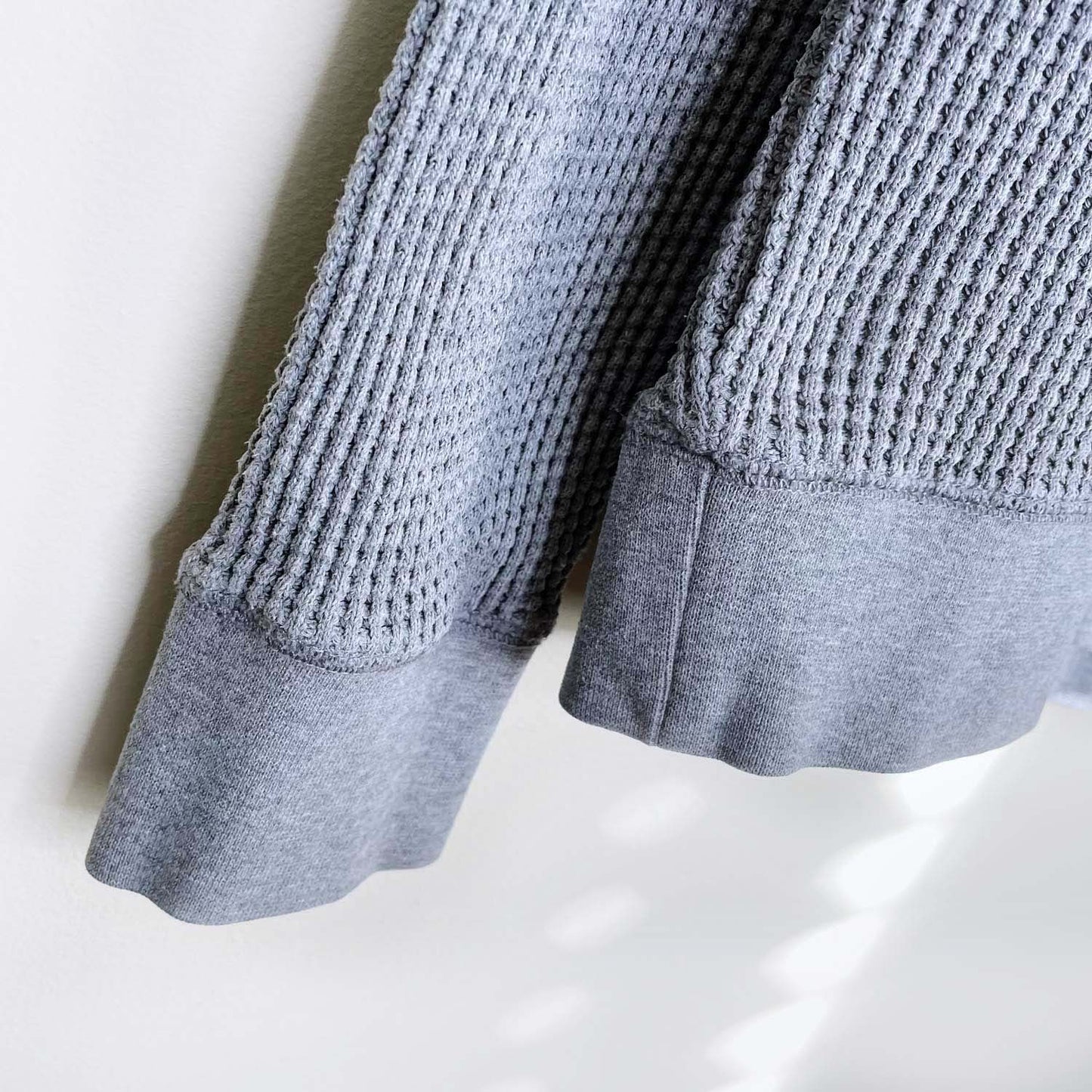 roots 2019 waffle thermal pocket long sleeve - size medium