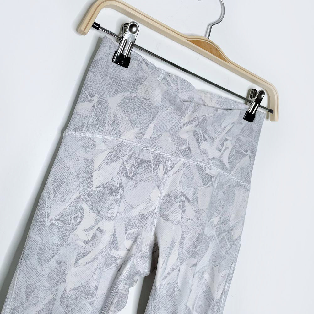 lululemon 2018 train times pant luxtreme