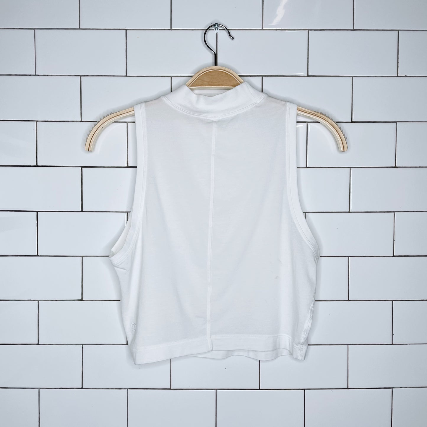 lululemon 2016 kitsilano mock tank - size medium