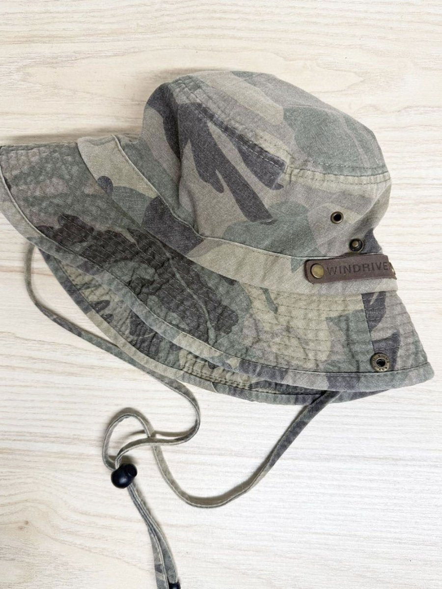 windriver camoflouge brimmed snap side utility hat - good market thrift store