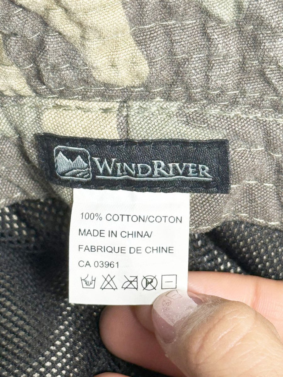 windriver camoflouge brimmed snap side utility hat - good market thrift store
