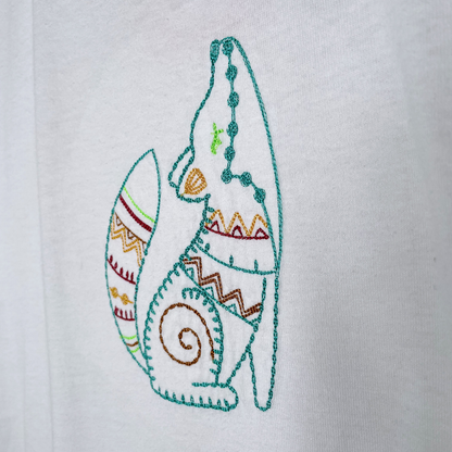 embroidered wolf tee - size large