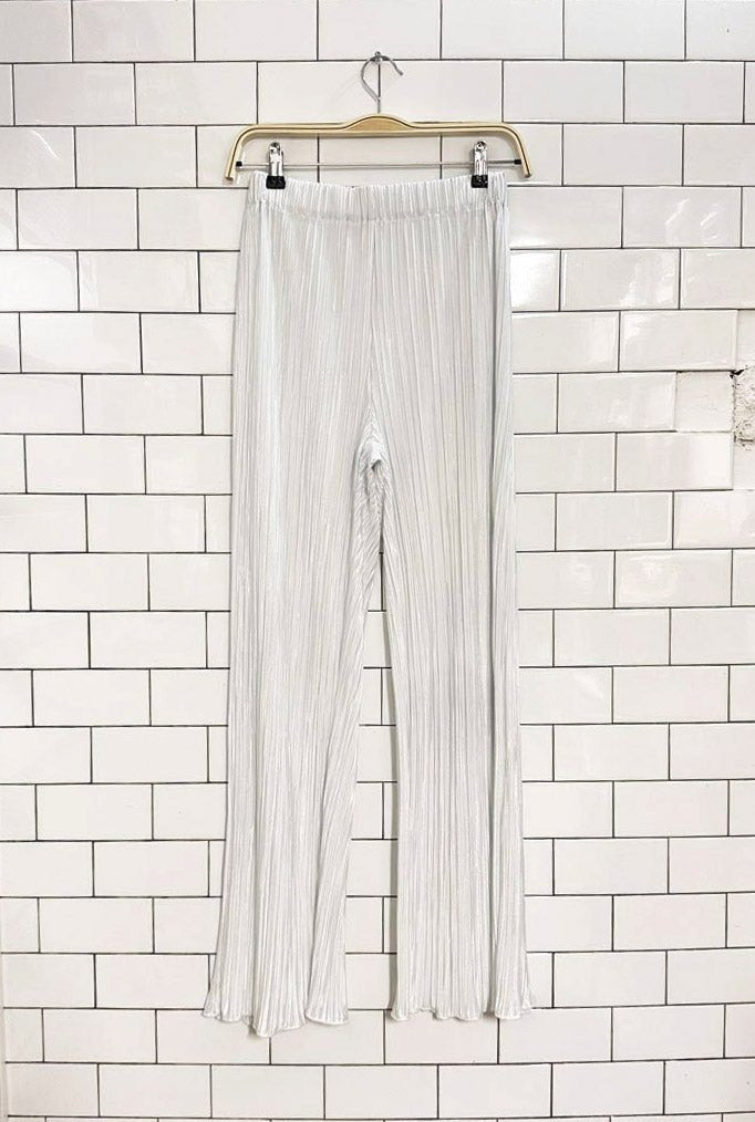 x2 flowy relaxed fit crinkle shirt and wide leg pant set - good market thrift store