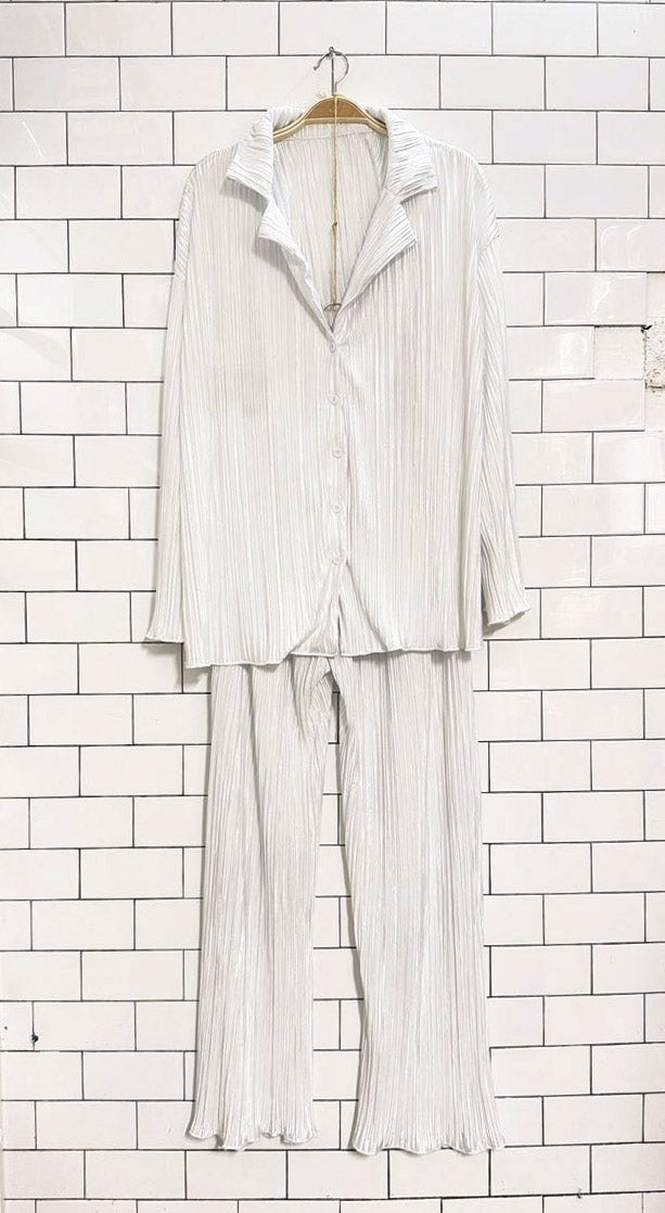 x2 flowy relaxed fit crinkle shirt and wide leg pant set - good market thrift store