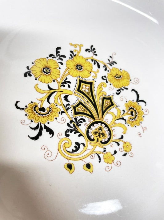 x2 vintage 30s antique 22k gold soup bowl | her majesty's china - good market thrift store