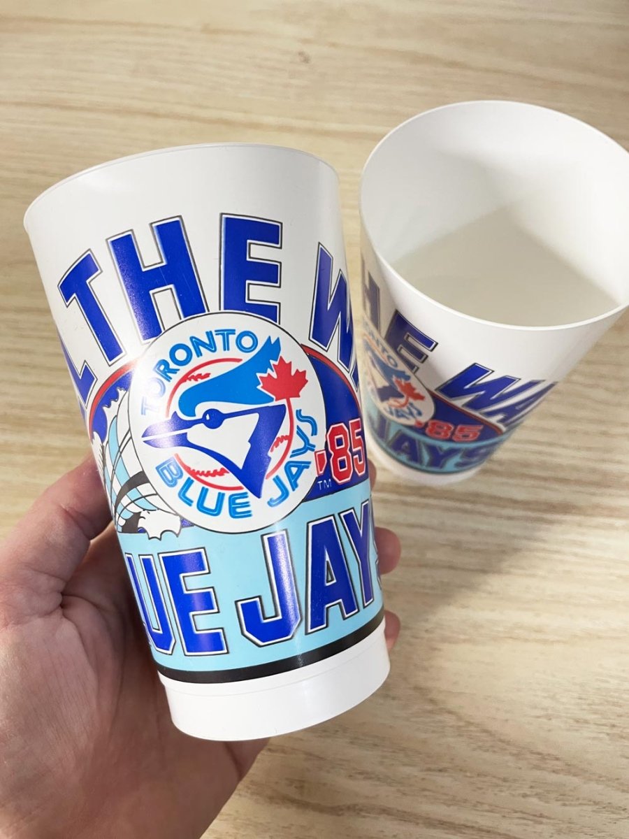 x2 vintage 80's blue jays collectible cups - good market thrift store