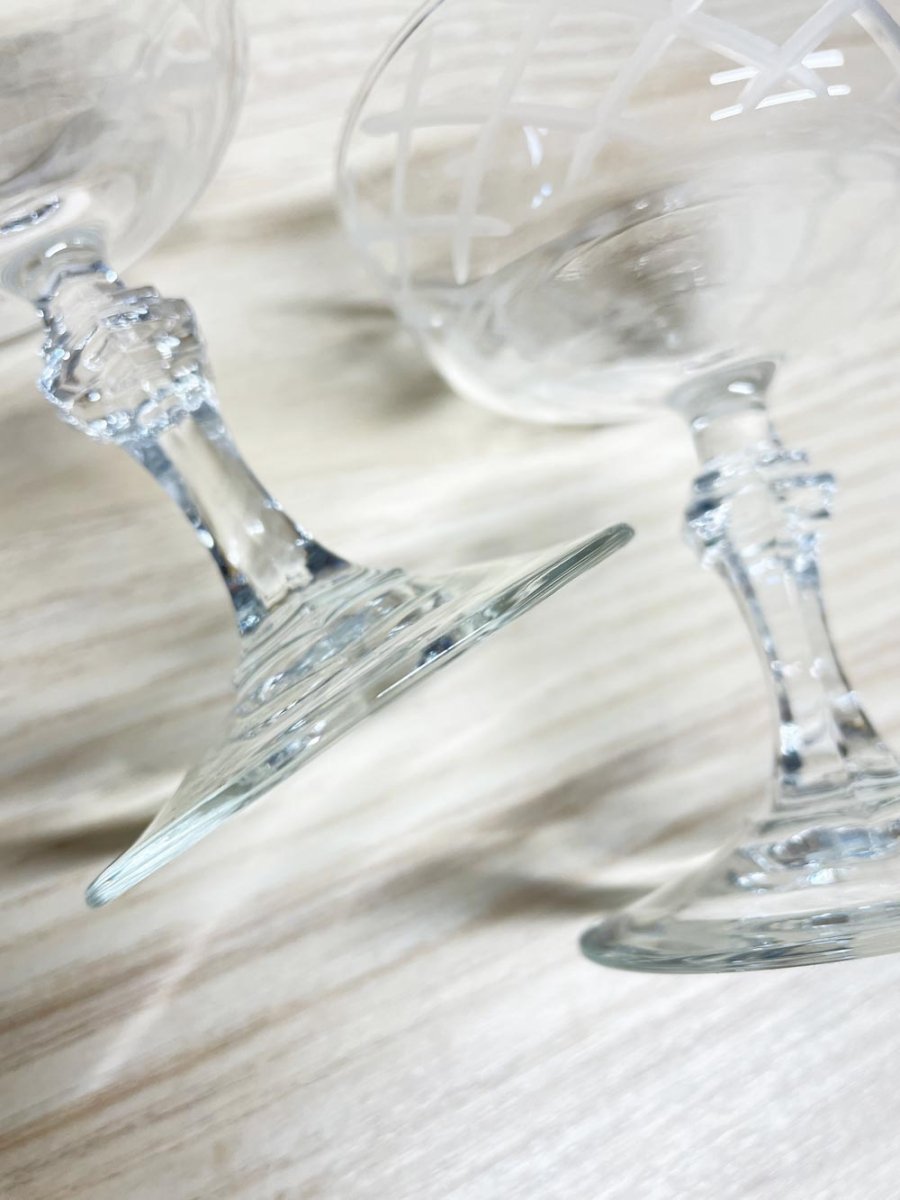 x2 vintage crystal crosshatch coupe champagne glasses - good market thrift store
