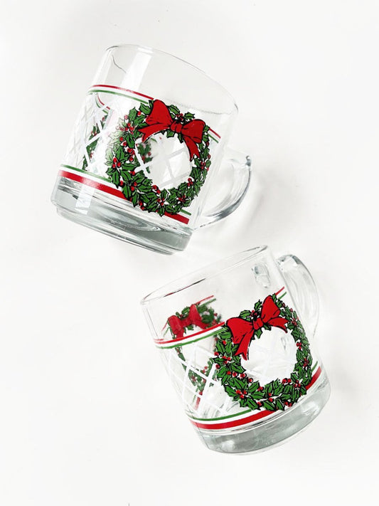 x2 vintage holiday wreath clear mugs | made in Canada - good market thrift store