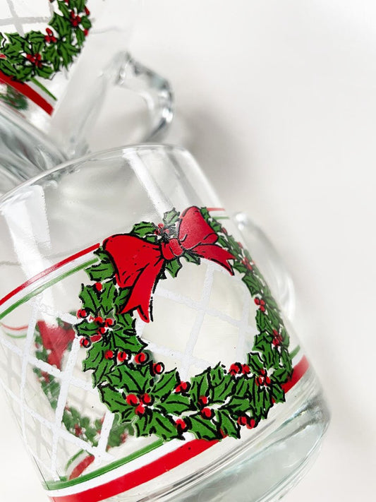 x2 vintage holiday wreath clear mugs | made in Canada - good market thrift store