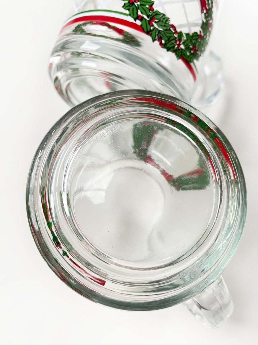 x2 vintage holiday wreath clear mugs | made in Canada - good market thrift store