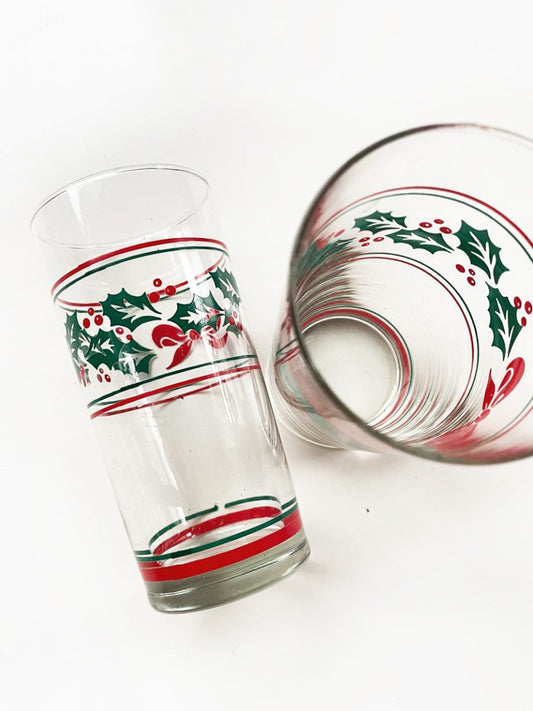x2 vintage holly + ribbon glass tumblers - good market thrift store