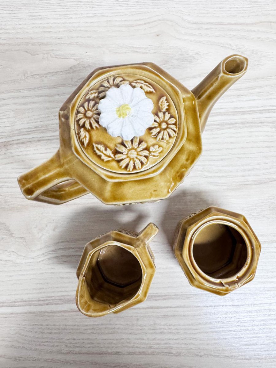 x3 vintage 70s floral teapot, creamer + sugar bowl set | made in Japan - good market thrift store