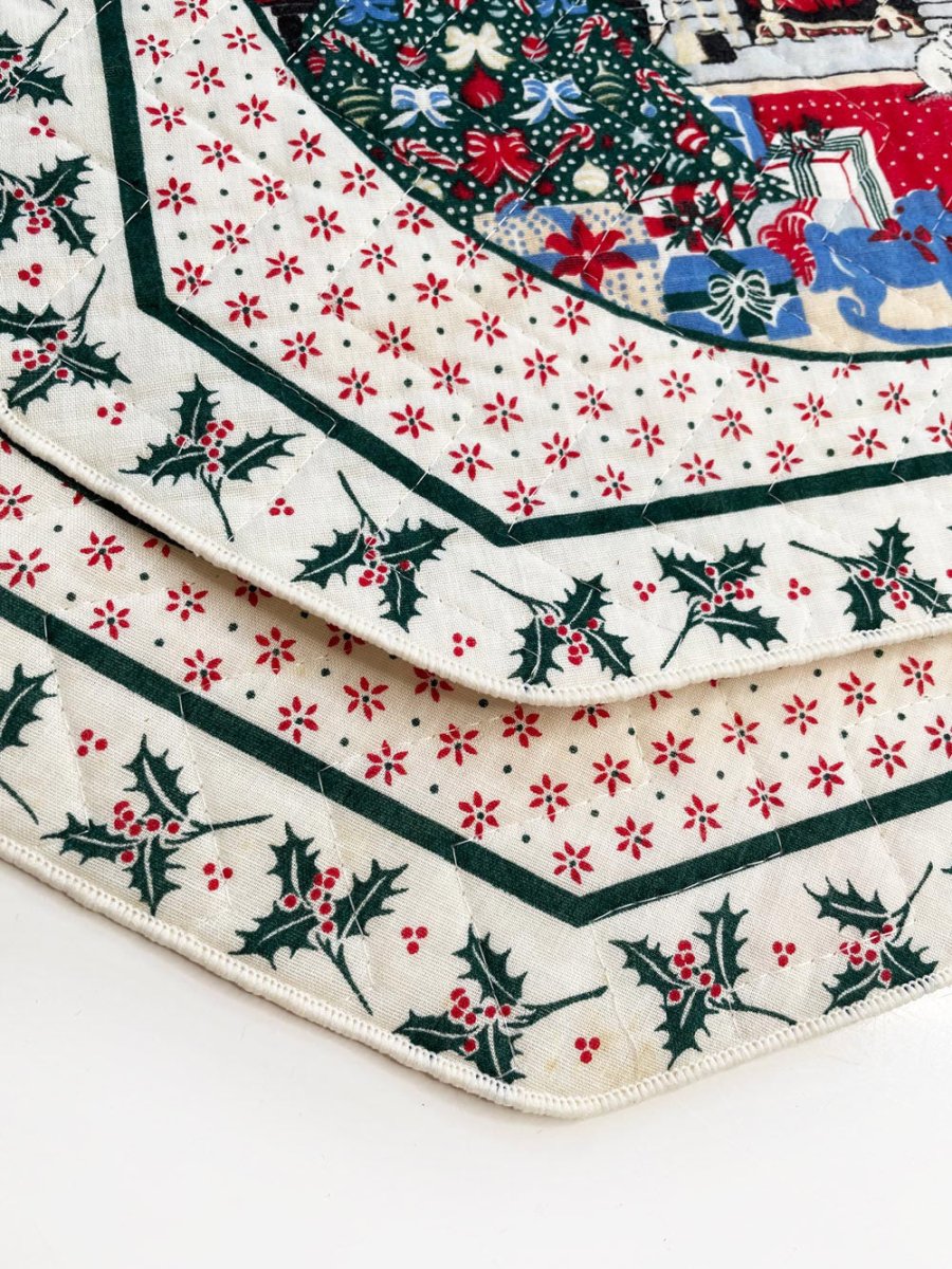 x4 vintage 80s quilted square holiday scene placemats - good market thrift store