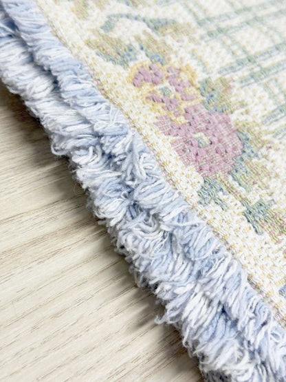 x4 vintage 90s woven spring floral placements - good market thrift store