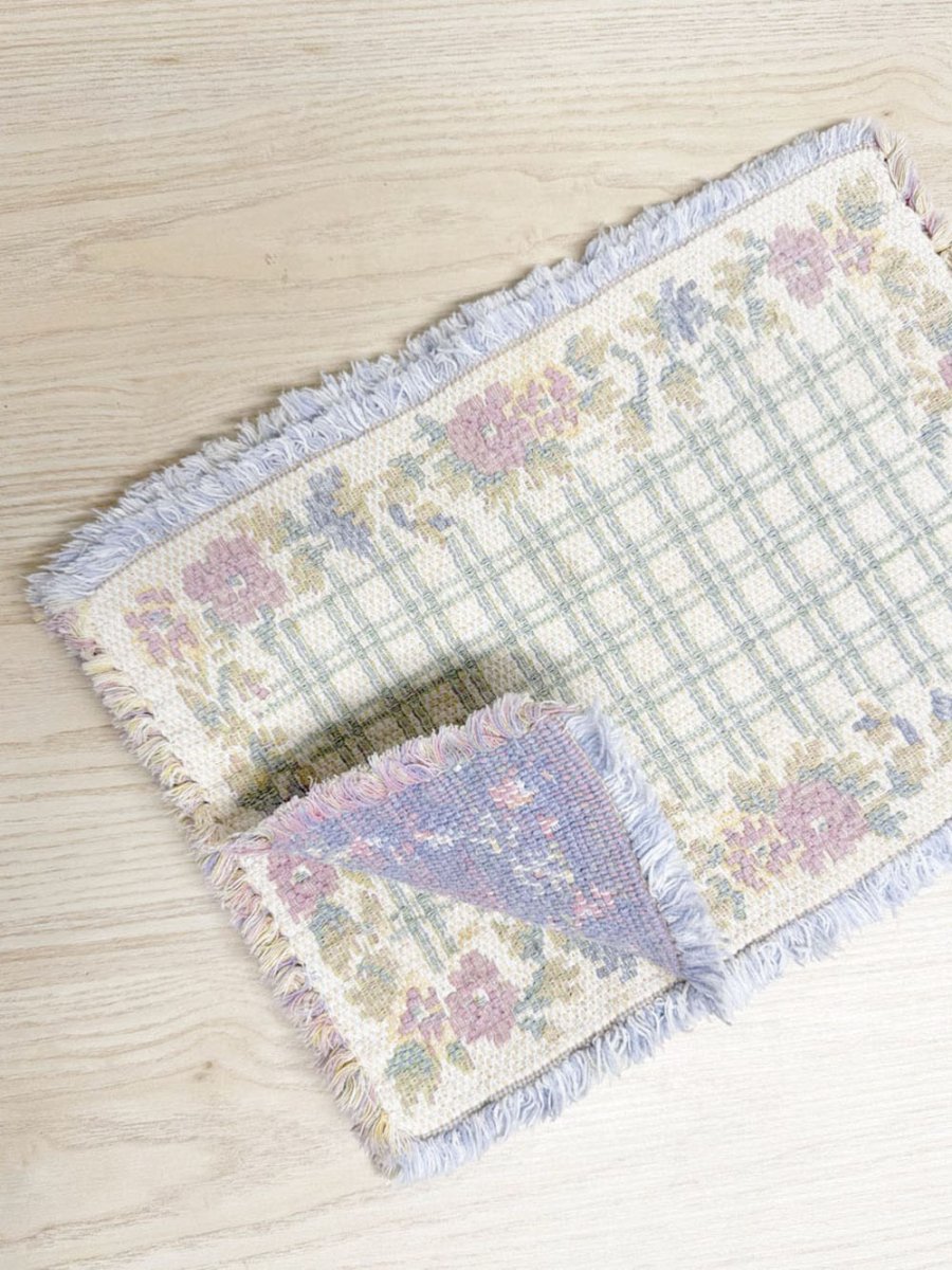 x4 vintage 90s woven spring floral placements - good market thrift store