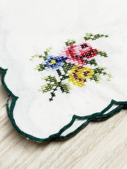 x4 vintage embroidered cross stitch scallop edge napkins - good market thrift store