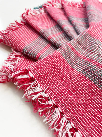 x8 woven holiday tartan placemats - good market thrift store