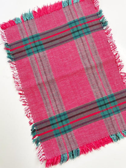x8 woven holiday tartan placemats - good market thrift store