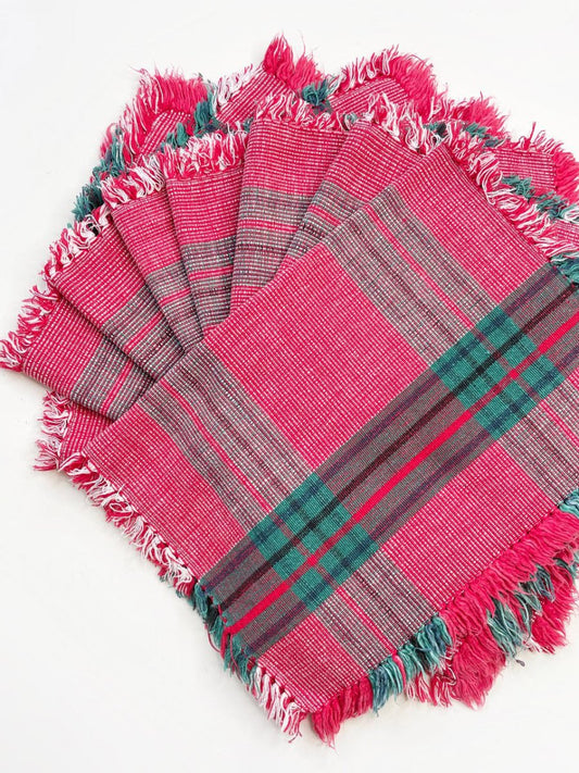 x8 woven holiday tartan placemats - good market thrift store