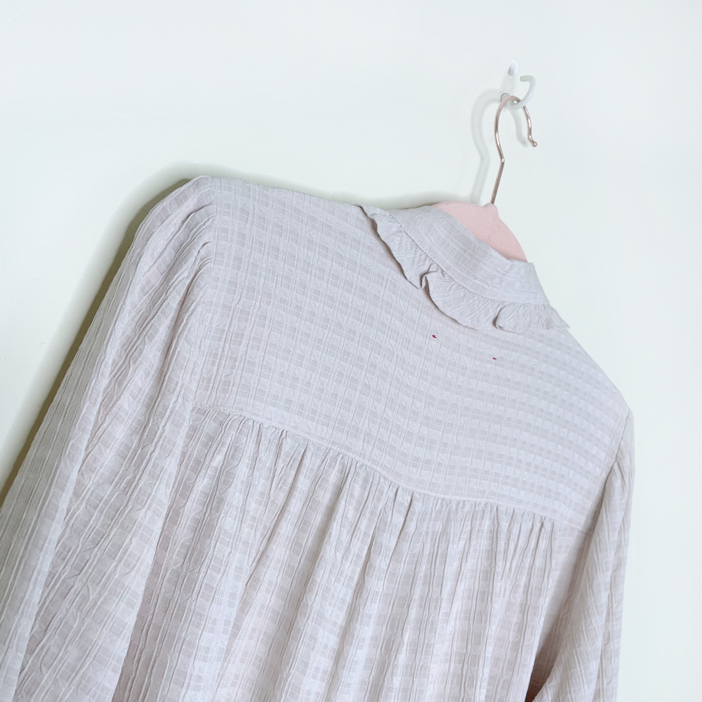 xirena hale textured ruffled shirt in opal - size small