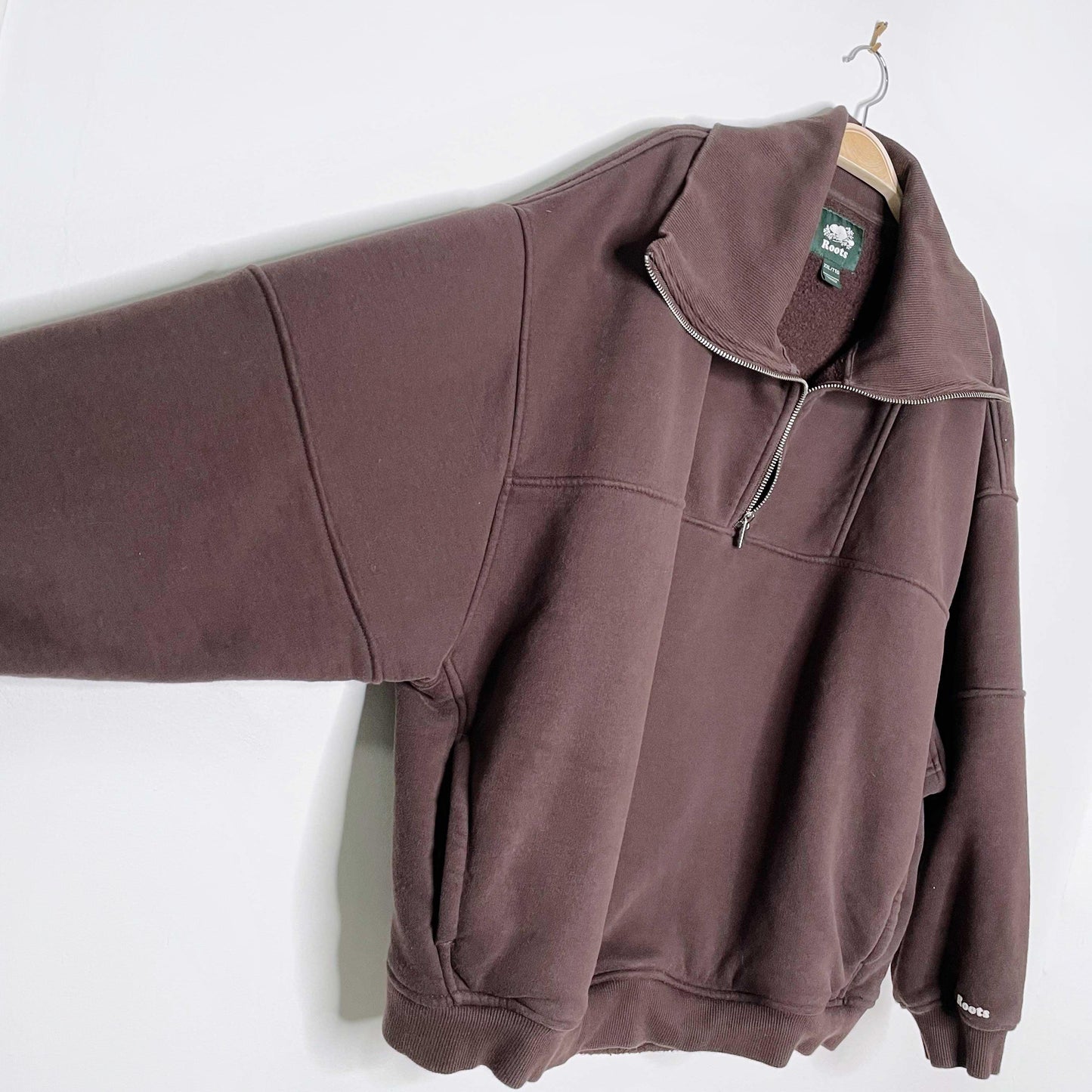 roots cloud brown 1/2 zip sweatshirt